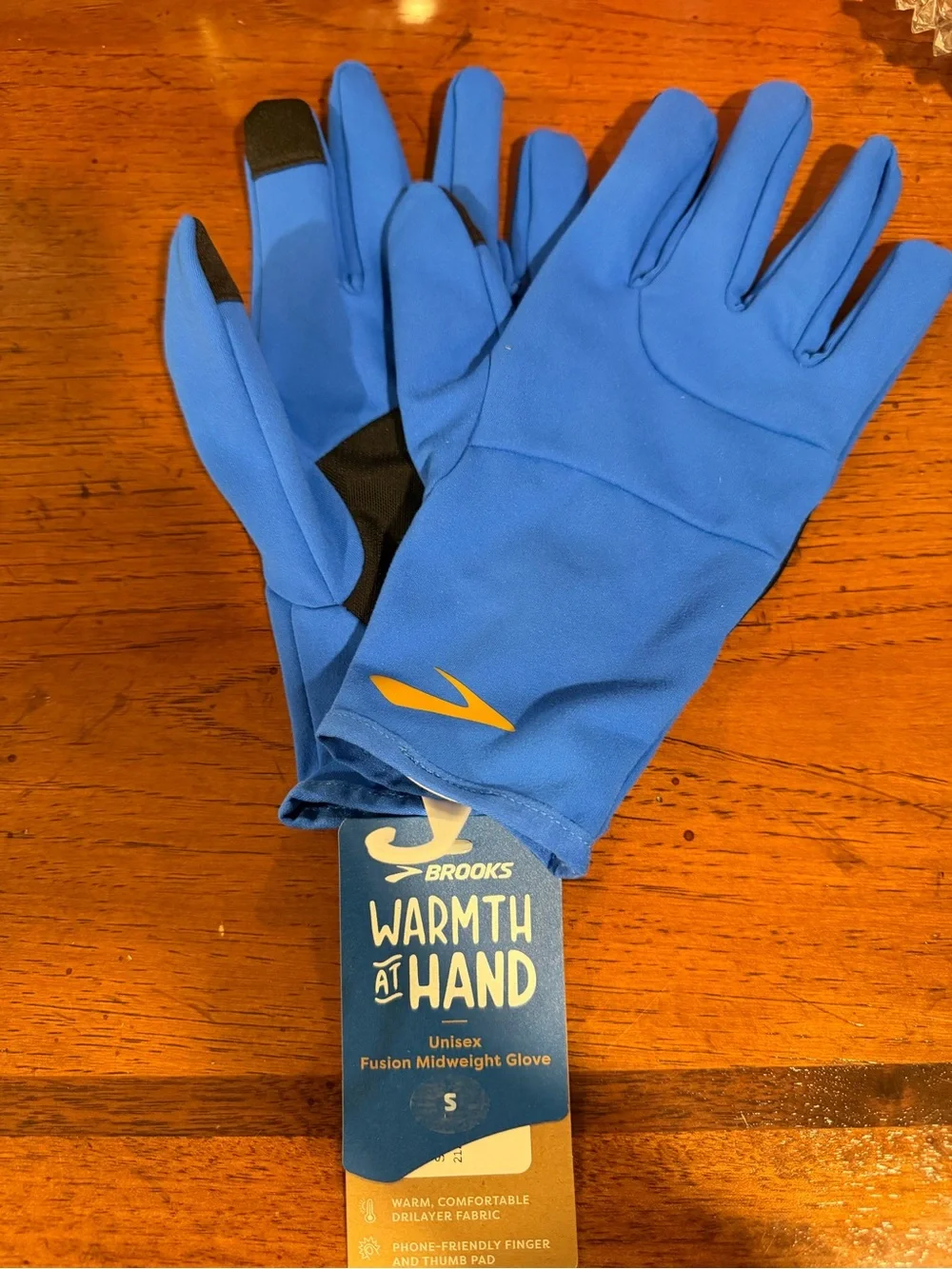 NWT Brooks Blue Midweight Fusion Gloves with Yellow Logo
